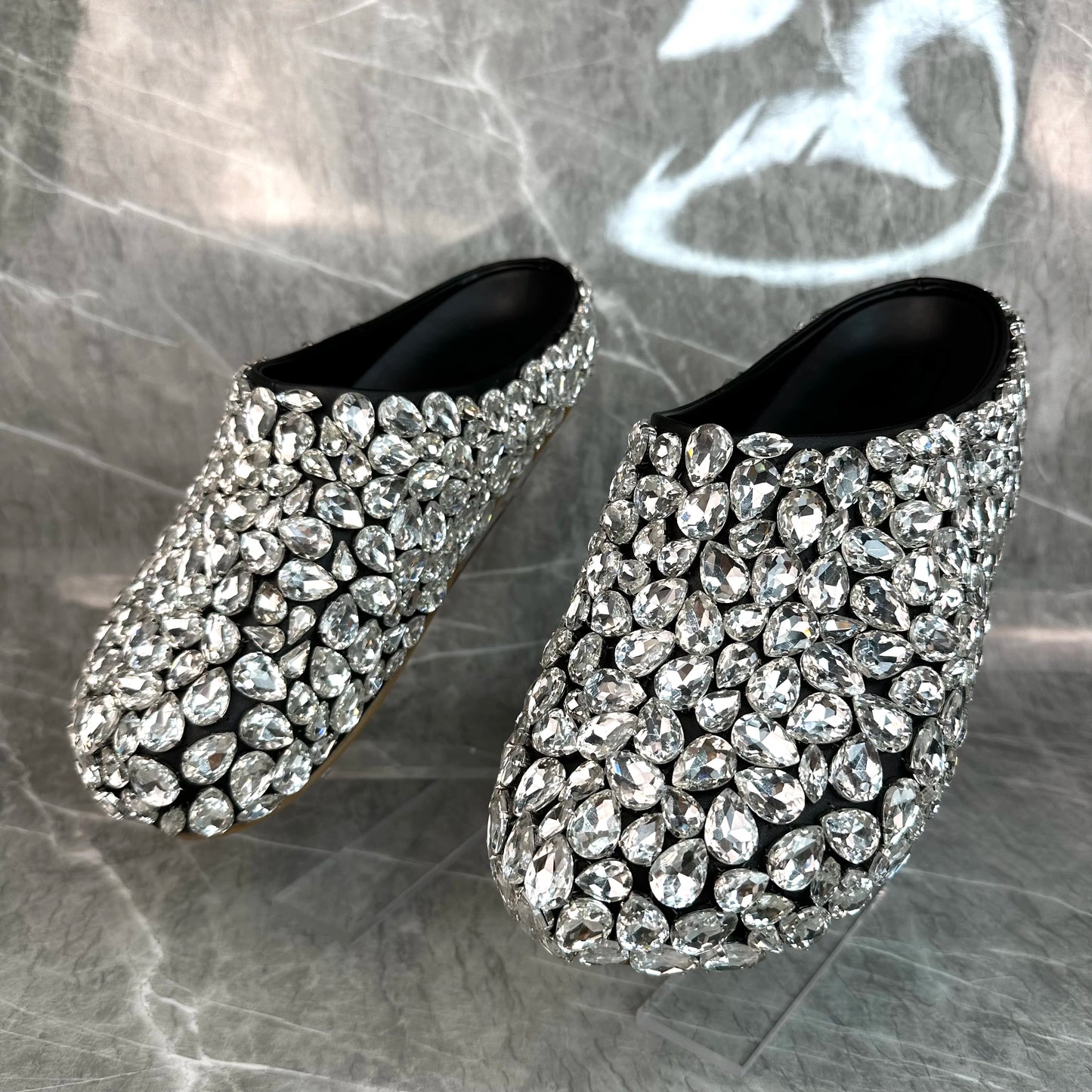 Rhinestone Half Head Female Slippers Catwalk Show Round Toe Flat Shoes Comfort Wedding Genuine Leather Summer Party Women Shoes